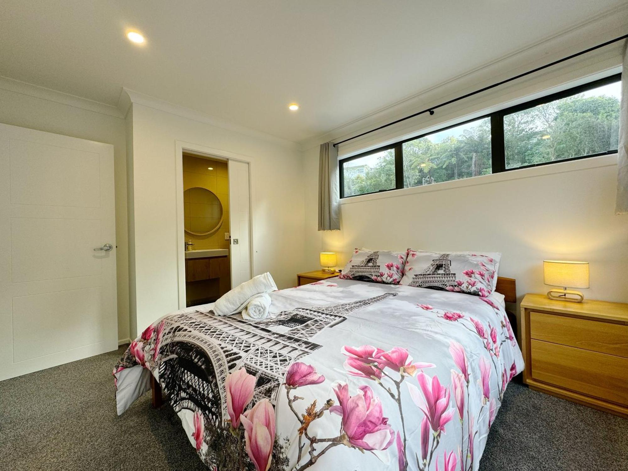 No Party Allowed, Entire Brand New 3 Bedroom Townhouse, Free Unlimited Fibre Wifi And Free Parking 惠灵顿 外观 照片
