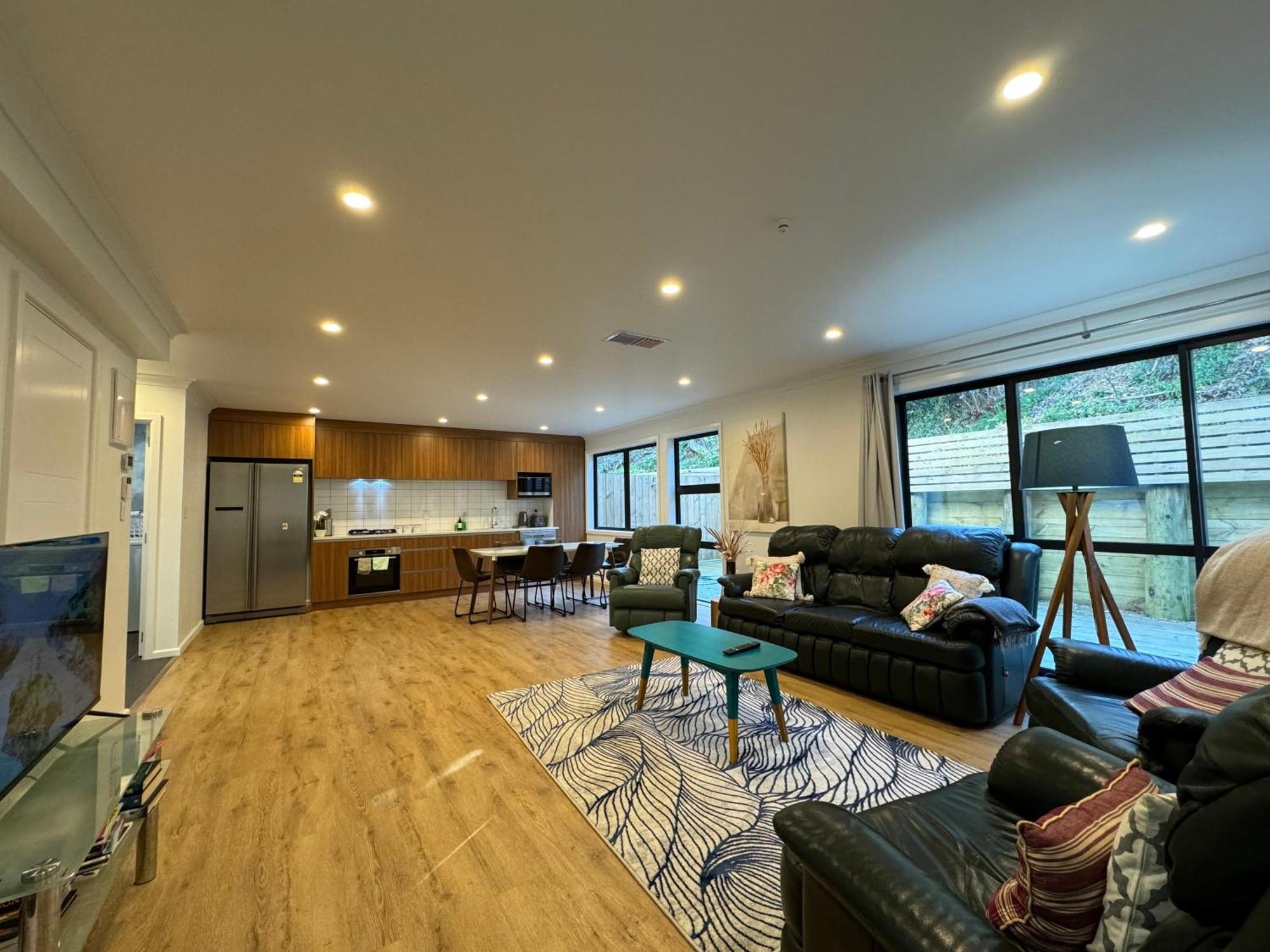 No Party Allowed, Entire Brand New 3 Bedroom Townhouse, Free Unlimited Fibre Wifi And Free Parking 惠灵顿 外观 照片