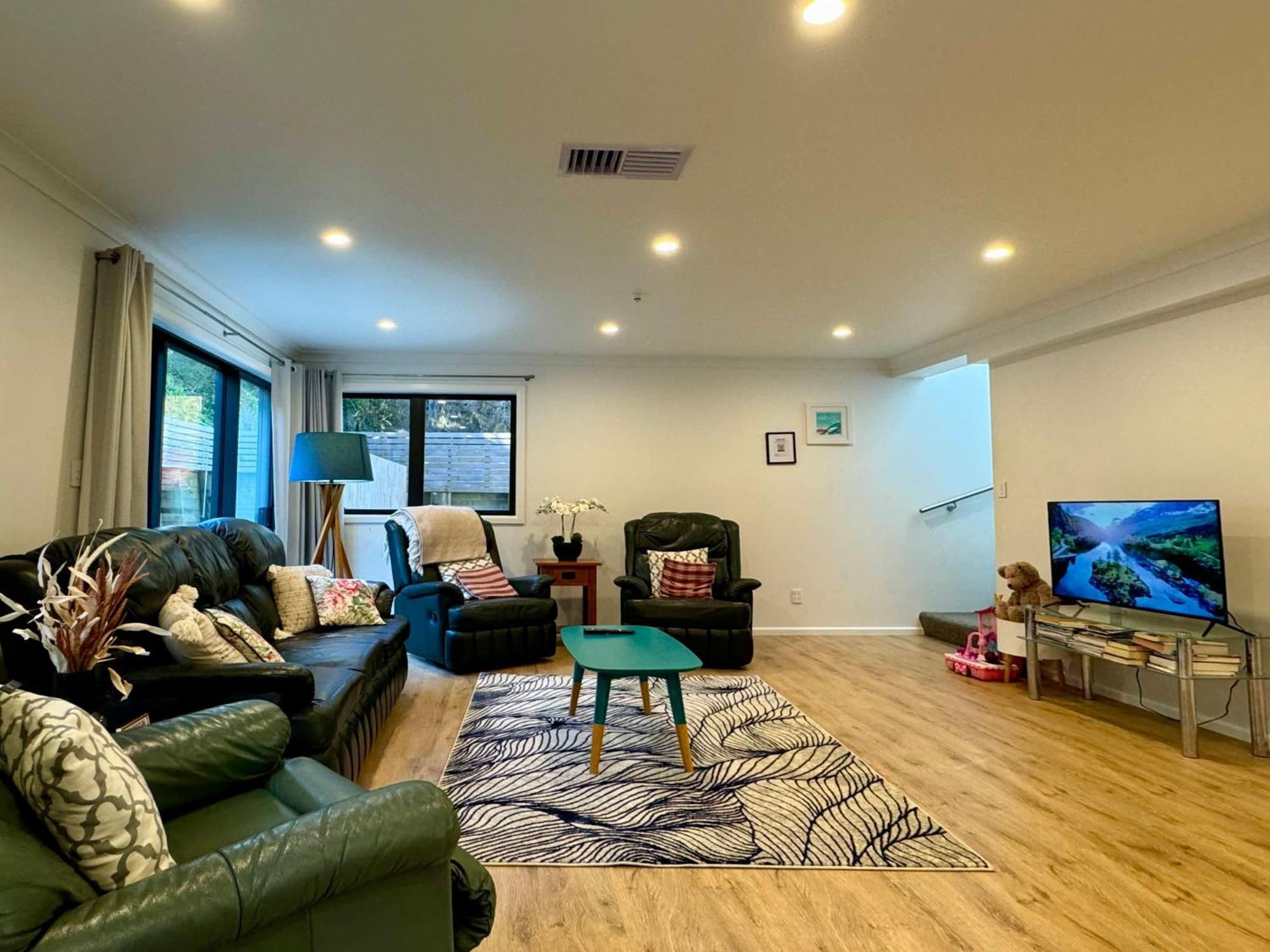 No Party Allowed, Entire Brand New 3 Bedroom Townhouse, Free Unlimited Fibre Wifi And Free Parking 惠灵顿 外观 照片