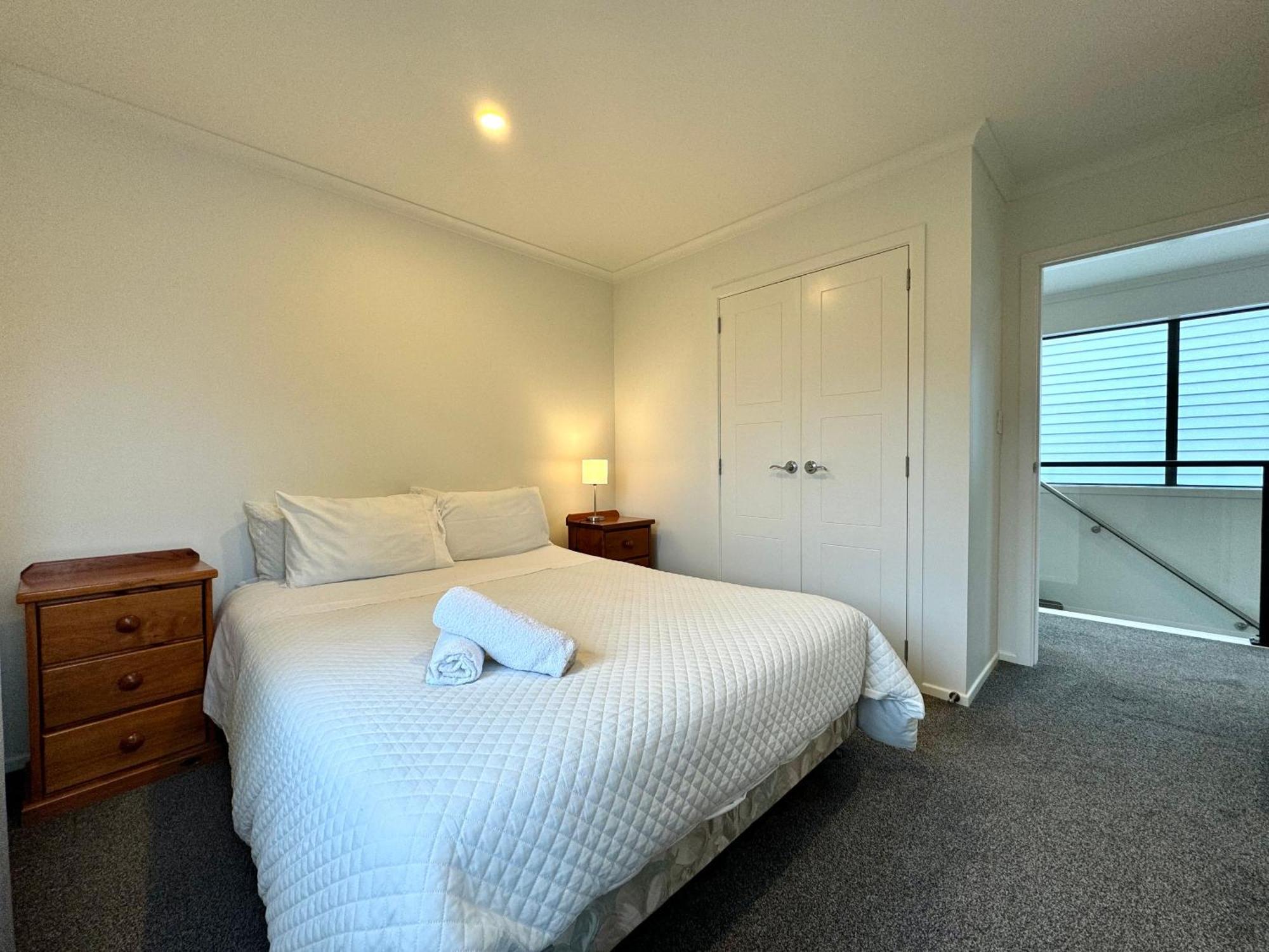 No Party Allowed, Entire Brand New 3 Bedroom Townhouse, Free Unlimited Fibre Wifi And Free Parking 惠灵顿 外观 照片