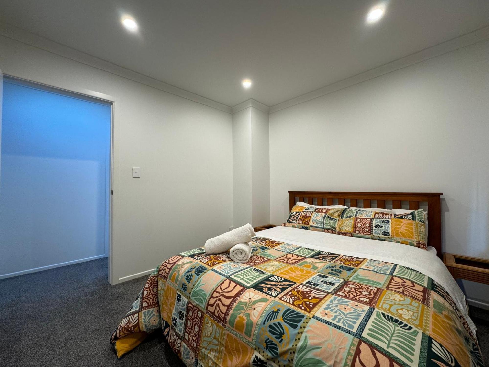 No Party Allowed, Entire Brand New 3 Bedroom Townhouse, Free Unlimited Fibre Wifi And Free Parking 惠灵顿 外观 照片